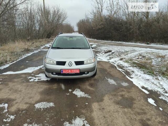 Серый Рено Меган, объемом двигателя 1.6 л и пробегом 226 тыс. км за 5200 $, фото 1 на Automoto.ua