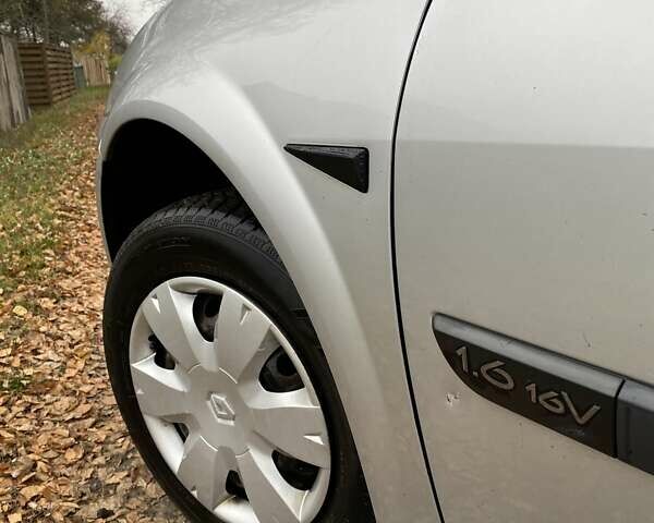 Серый Рено Меган, объемом двигателя 1.6 л и пробегом 248 тыс. км за 4700 $, фото 22 на Automoto.ua