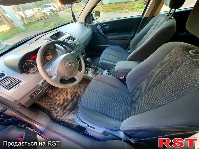 Серый Рено Меган, объемом двигателя 1.6 л и пробегом 204 тыс. км за 4750 $, фото 4 на Automoto.ua