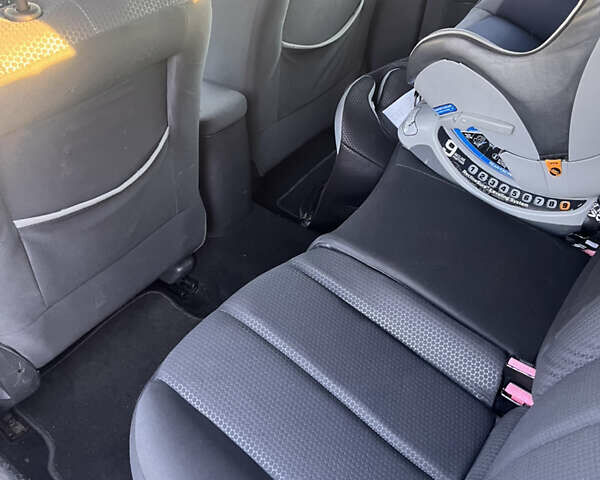 Серый Рено Меган, объемом двигателя 1.9 л и пробегом 237 тыс. км за 2600 $, фото 19 на Automoto.ua