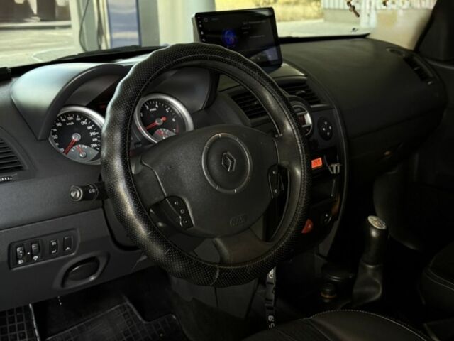Сірий Рено Меган, об'ємом двигуна 1.6 л та пробігом 208 тис. км за 5600 $, фото 5 на Automoto.ua