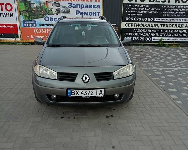 Серый Рено Меган, объемом двигателя 0 л и пробегом 250 тыс. км за 5555 $, фото 7 на Automoto.ua
