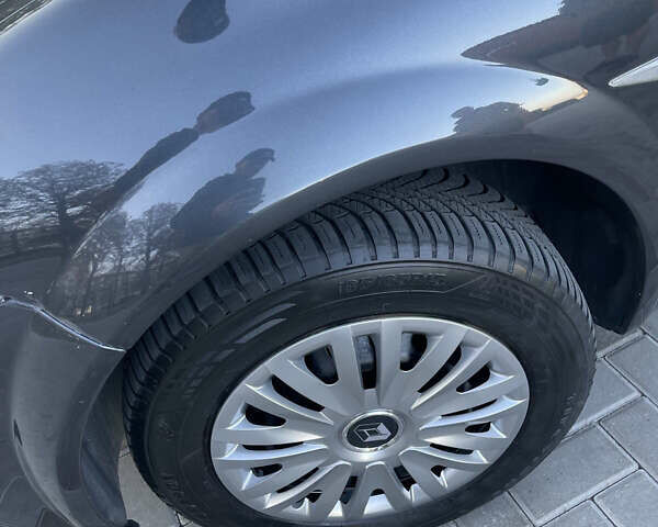 Серый Рено Меган, объемом двигателя 1.5 л и пробегом 278 тыс. км за 4100 $, фото 15 на Automoto.ua