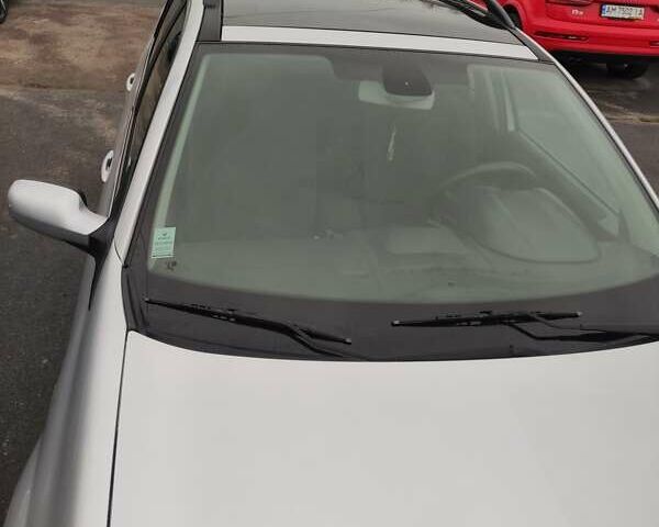 Сірий Рено Меган, об'ємом двигуна 1.6 л та пробігом 250 тис. км за 5400 $, фото 1 на Automoto.ua