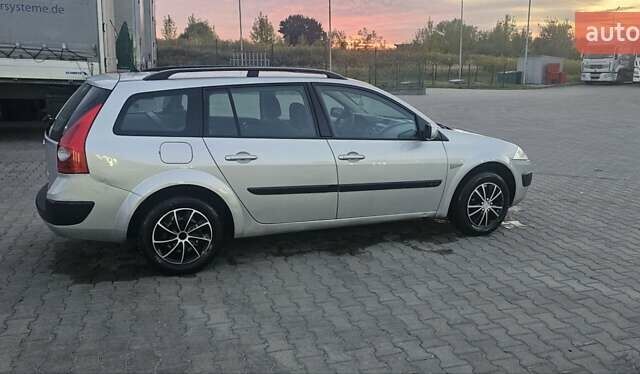 Сірий Рено Меган, об'ємом двигуна 1.6 л та пробігом 208 тис. км за 4150 $, фото 9 на Automoto.ua