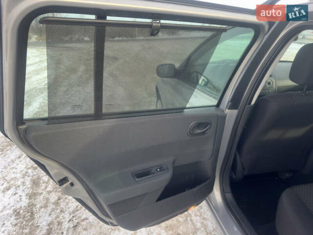 Сірий Рено Меган, об'ємом двигуна 1.6 л та пробігом 197 тис. км за 4950 $, фото 18 на Automoto.ua