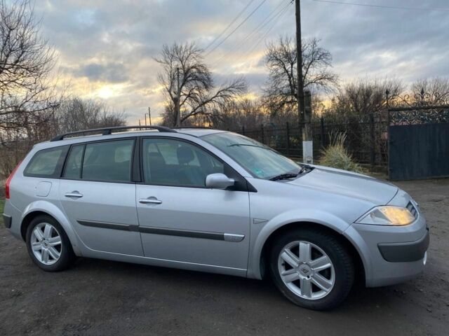 Серый Рено Меган, объемом двигателя 1.6 л и пробегом 267 тыс. км за 5999 $, фото 1 на Automoto.ua