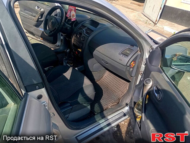 Серый Рено Меган, объемом двигателя 1.6 л и пробегом 0 тыс. км за 4300 $, фото 9 на Automoto.ua