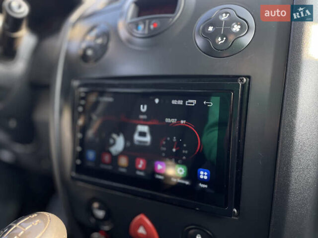 Сірий Рено Меган, об'ємом двигуна 1.6 л та пробігом 235 тис. км за 4999 $, фото 10 на Automoto.ua