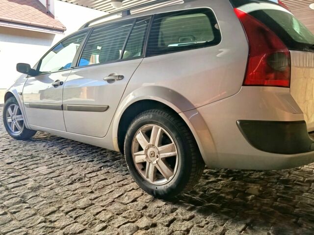 Сірий Рено Меган, об'ємом двигуна 1.9 л та пробігом 320 тис. км за 4600 $, фото 1 на Automoto.ua