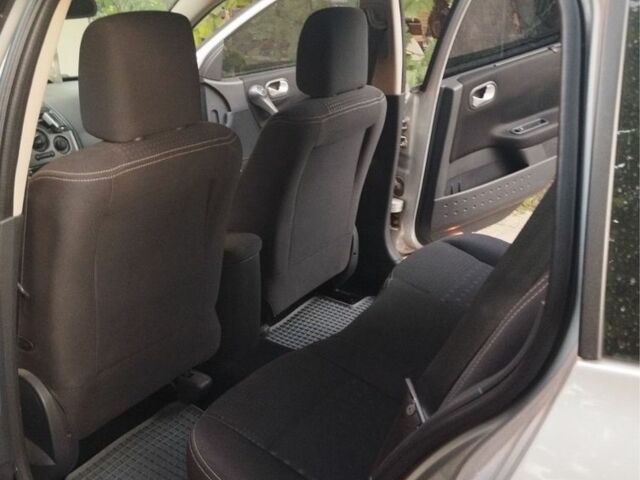 Рено Меган 2005 в Благовещенское (Ульяновка) на Automoto.ua Серый Рено Меган, объемом двигателя 1.6 л и пробегом 260 тыс. км за 4300 $, фото 2 на Automoto.ua