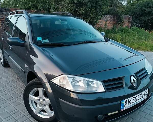 Рено Меган 2005 в Житомире на Automoto.ua Серый Рено Меган, объемом двигателя 1.5 л и пробегом 221 тыс. км за 5100 $, фото 1 на Automoto.ua