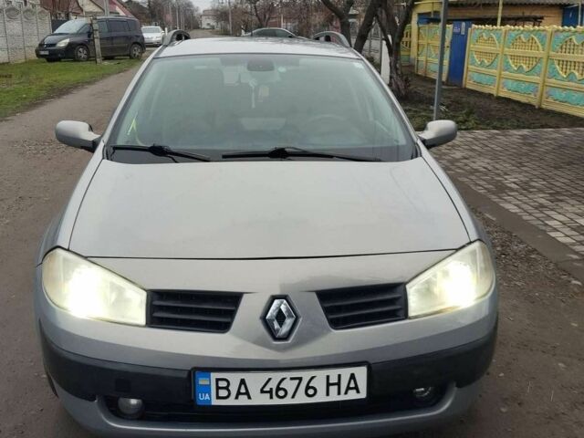 Сірий Рено Меган, об'ємом двигуна 1.6 л та пробігом 250 тис. км за 5819 $, фото 4 на Automoto.ua