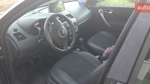 Сірий Рено Меган, об'ємом двигуна 1.9 л та пробігом 315 тис. км за 5500 $, фото 7 на Automoto.ua