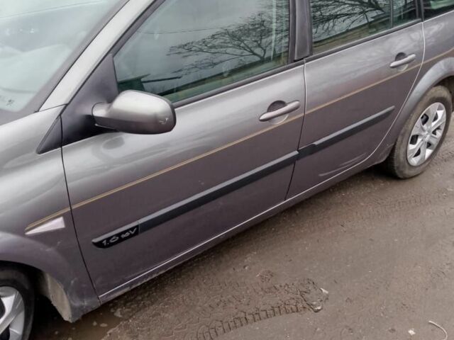 Серый Рено Меган, объемом двигателя 1.6 л и пробегом 290 тыс. км за 4750 $, фото 1 на Automoto.ua