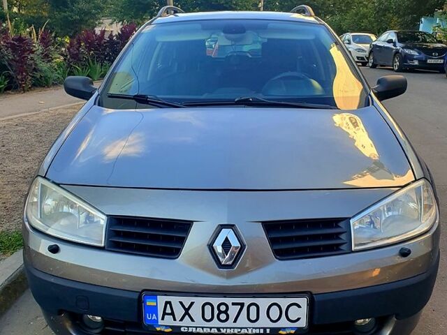 Серый Рено Меган, объемом двигателя 1.6 л и пробегом 204 тыс. км за 4750 $, фото 2 на Automoto.ua
