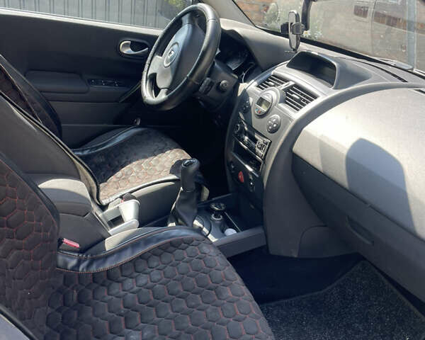 Серый Рено Меган, объемом двигателя 1.6 л и пробегом 220 тыс. км за 5100 $, фото 10 на Automoto.ua