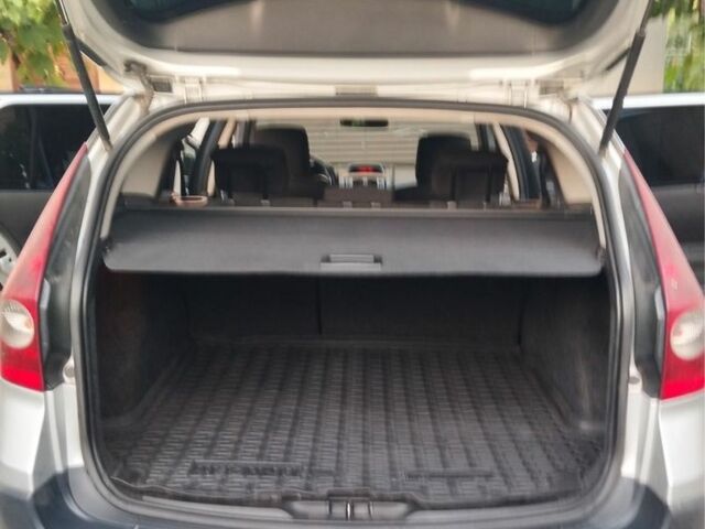 Рено Меган 2005 в Благовещенское (Ульяновка) на Automoto.ua Серый Рено Меган, объемом двигателя 1.6 л и пробегом 260 тыс. км за 4300 $, фото 3 на Automoto.ua