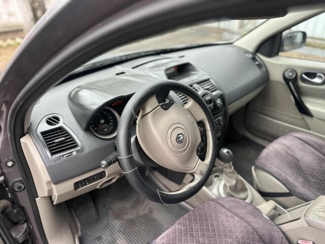 Серый Рено Меган, объемом двигателя 1.9 л и пробегом 286 тыс. км за 4200 $, фото 4 на Automoto.ua