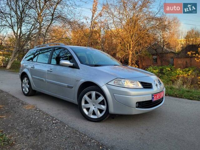 Серый Рено Меган, объемом двигателя 1.6 л и пробегом 182 тыс. км за 5700 $, фото 11 на Automoto.ua