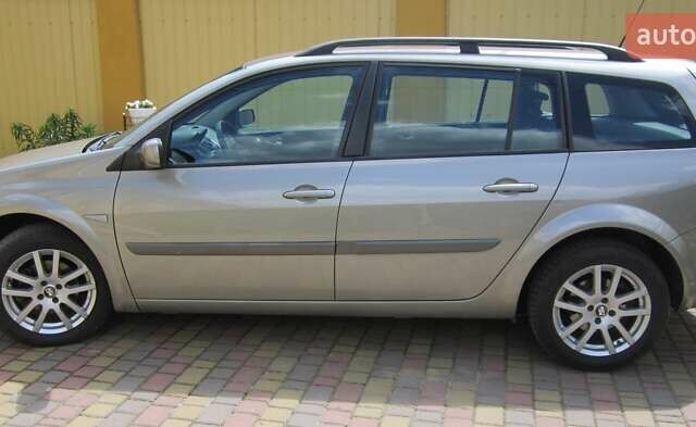 Сірий Рено Меган, об'ємом двигуна 1.6 л та пробігом 193 тис. км за 5000 $, фото 4 на Automoto.ua