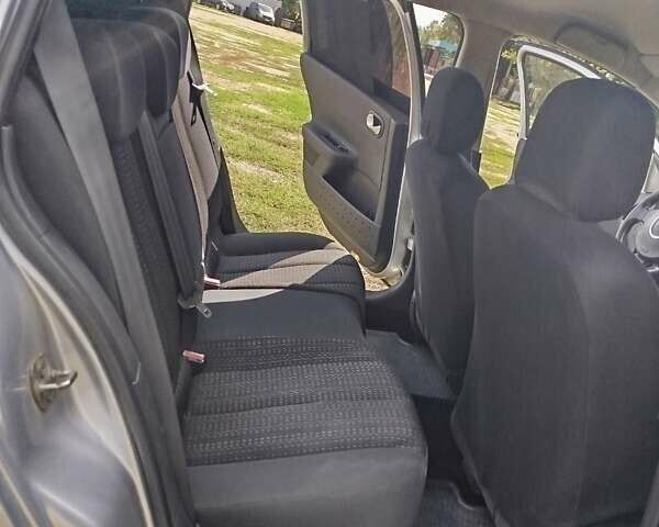 Сірий Рено Меган, об'ємом двигуна 1.6 л та пробігом 221 тис. км за 5500 $, фото 3 на Automoto.ua