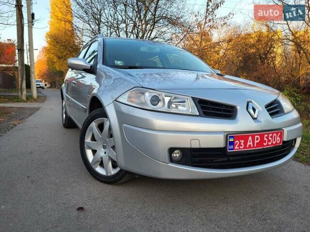 Серый Рено Меган, объемом двигателя 1.6 л и пробегом 182 тыс. км за 5700 $, фото 15 на Automoto.ua