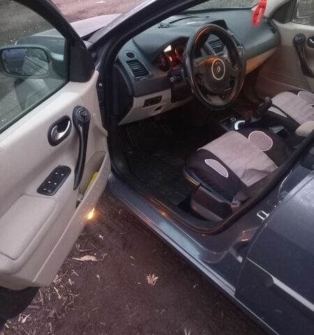 Серый Рено Меган, объемом двигателя 1.6 л и пробегом 156 тыс. км за 5400 $, фото 28 на Automoto.ua