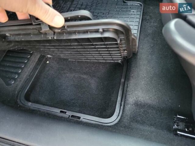 Серый Рено Меган, объемом двигателя 1.6 л и пробегом 182 тыс. км за 5700 $, фото 78 на Automoto.ua