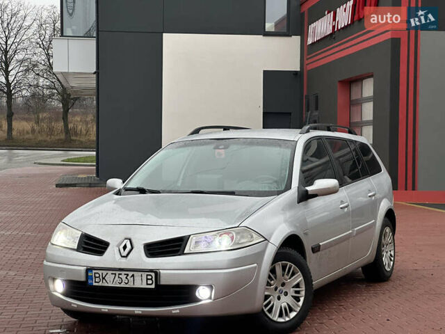 Серый Рено Меган, объемом двигателя 1.5 л и пробегом 325 тыс. км за 4950 $, фото 3 на Automoto.ua