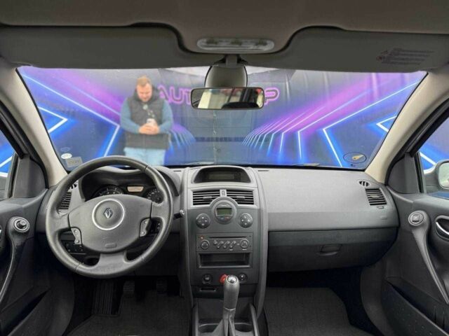 Рено Меган 2006 в Запорожье на Automoto.ua Серый Рено Меган, объемом двигателя 1.6 л и пробегом 236 тыс. км за 5499 $, фото 9 на Automoto.ua