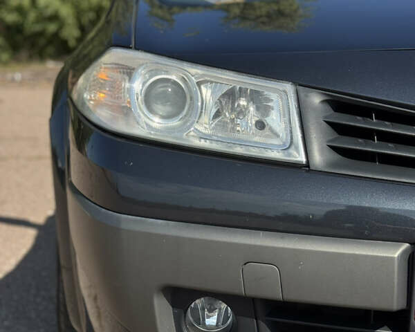 Рено Меган 2006 в Чернигове на Automoto.ua Серый Рено Меган, объемом двигателя 1.6 л и пробегом 208 тыс. км за 5650 $, фото 15 на Automoto.ua