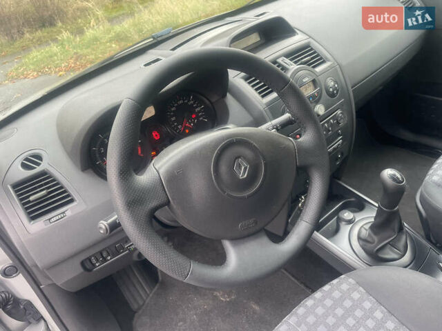 Рено Меган 2006 в Ковель на Automoto.ua Серый Рено Меган, объемом двигателя 1.6 л и пробегом 287 тыс. км за 4650 $, фото 18 на Automoto.ua