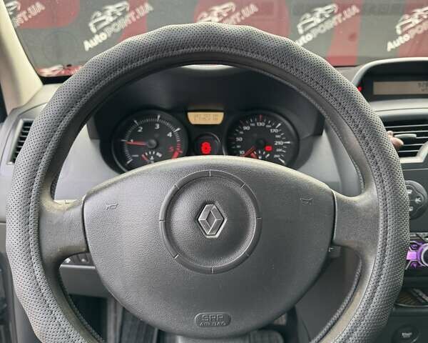 Серый Рено Меган, объемом двигателя 1.87 л и пробегом 243 тыс. км за 5800 $, фото 17 на Automoto.ua