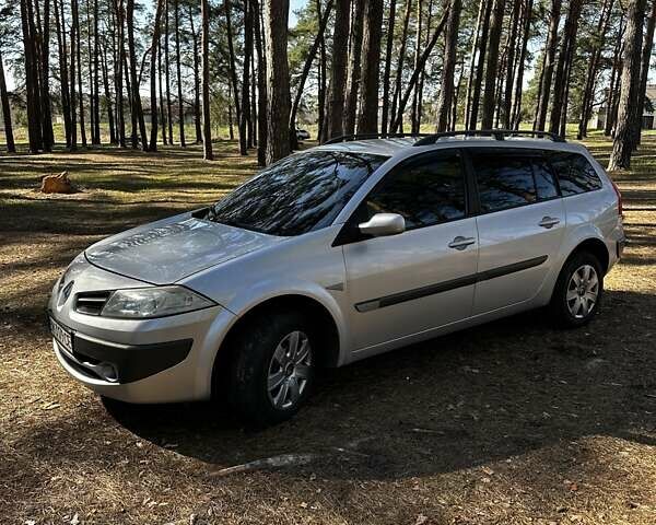 Сірий Рено Меган, об'ємом двигуна 1.6 л та пробігом 255 тис. км за 4700 $, фото 1 на Automoto.ua