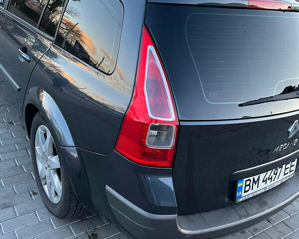 Серый Рено Меган, объемом двигателя 1.6 л и пробегом 206 тыс. км за 5950 $, фото 1 на Automoto.ua