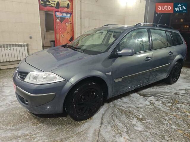 Серый Рено Меган, объемом двигателя 1.6 л и пробегом 207 тыс. км за 5497 $, фото 5 на Automoto.ua