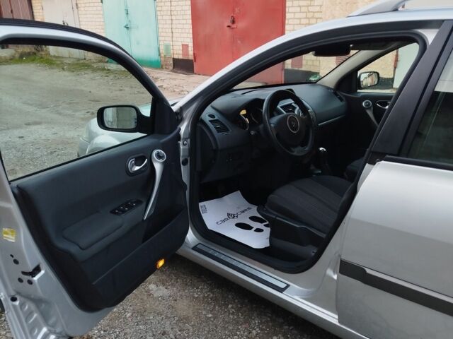 Сірий Рено Меган, об'ємом двигуна 1.6 л та пробігом 191 тис. км за 6100 $, фото 15 на Automoto.ua