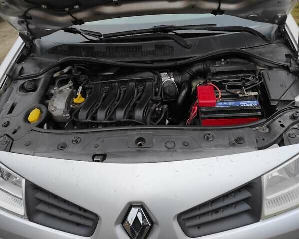 Серый Рено Меган, объемом двигателя 1.6 л и пробегом 192 тыс. км за 4750 $, фото 1 на Automoto.ua