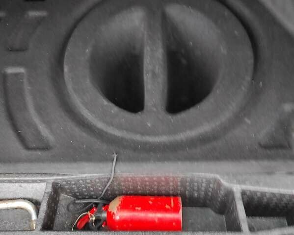 Серый Рено Меган, объемом двигателя 1.6 л и пробегом 192 тыс. км за 4750 $, фото 11 на Automoto.ua