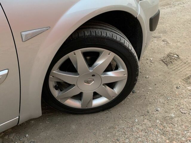 Сірий Рено Меган, об'ємом двигуна 1.6 л та пробігом 191 тис. км за 6100 $, фото 10 на Automoto.ua