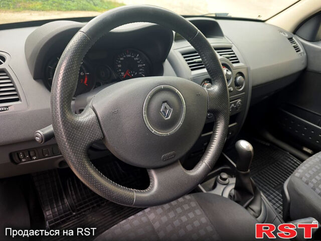 Сірий Рено Меган, об'ємом двигуна 1.6 л та пробігом 198 тис. км за 5650 $, фото 5 на Automoto.ua