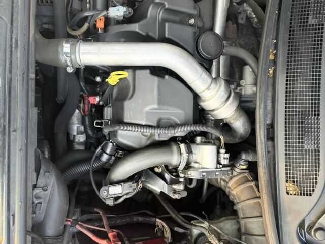 Серый Рено Меган, объемом двигателя 1.5 л и пробегом 254 тыс. км за 4750 $, фото 5 на Automoto.ua