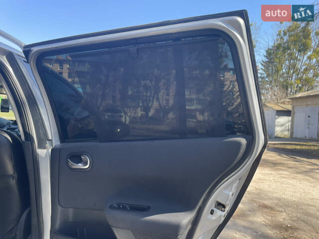 Серый Рено Меган, объемом двигателя 1.9 л и пробегом 300 тыс. км за 4500 $, фото 12 на Automoto.ua