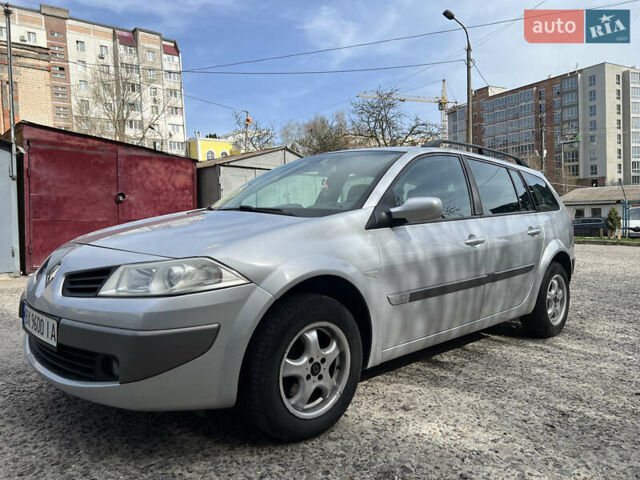Серый Рено Меган, объемом двигателя 1.6 л и пробегом 250 тыс. км за 5000 $, фото 7 на Automoto.ua