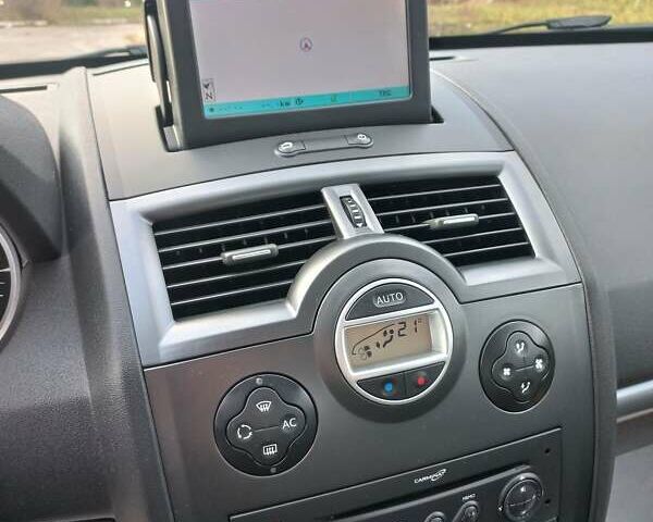 Сірий Рено Меган, об'ємом двигуна 1.6 л та пробігом 107 тис. км за 6999 $, фото 34 на Automoto.ua