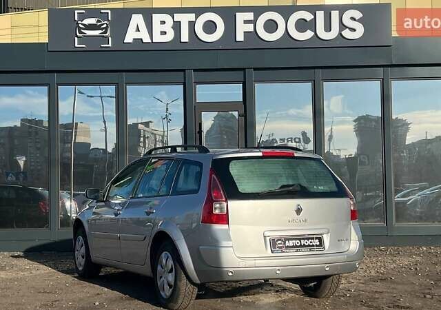 Сірий Рено Меган, об'ємом двигуна 1.6 л та пробігом 224 тис. км за 6490 $, фото 4 на Automoto.ua