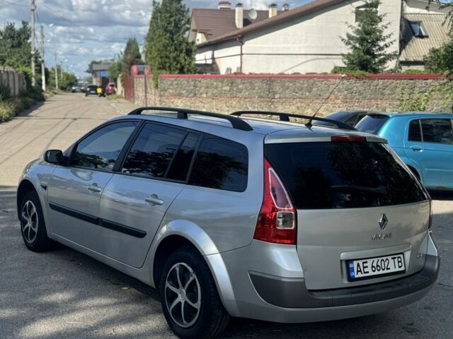 Сірий Рено Меган, об'ємом двигуна 1.6 л та пробігом 296 тис. км за 4500 $, фото 3 на Automoto.ua
