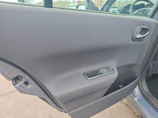 Серый Рено Меган, объемом двигателя 1.6 л и пробегом 190 тыс. км за 5550 $, фото 12 на Automoto.ua