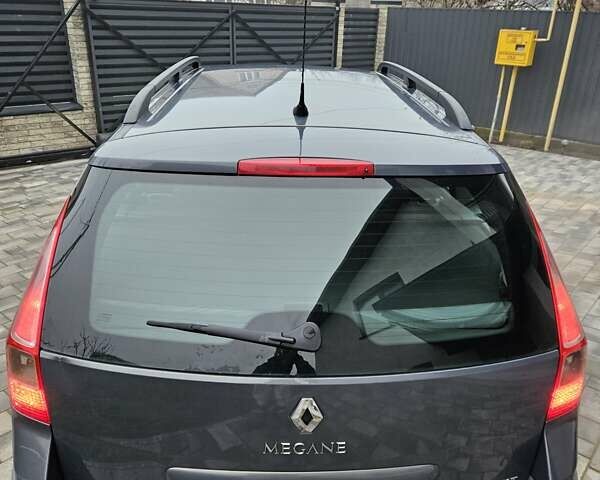 Серый Рено Меган, объемом двигателя 1.6 л и пробегом 257 тыс. км за 6500 $, фото 10 на Automoto.ua